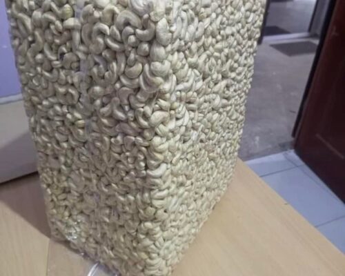 Cashew Nuts for Sale, Brazil Cashew Nuts Exporters, Exportateurs de noix de cajou du Brésil, Exportadores de castanha de caju do Brasil, 巴西腰果出口商, Exportadores de anacardos de Brasil, مصدرو الكاجو من البرازيل